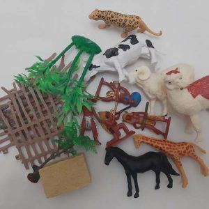 اسباب بازی فیگور دنیای حیوانات و شکارچیان سرخپوست خارجی